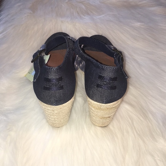 Toms shoes - Picture 2 of 5